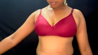 Indian tamil hot girl chudidar removing showing her body