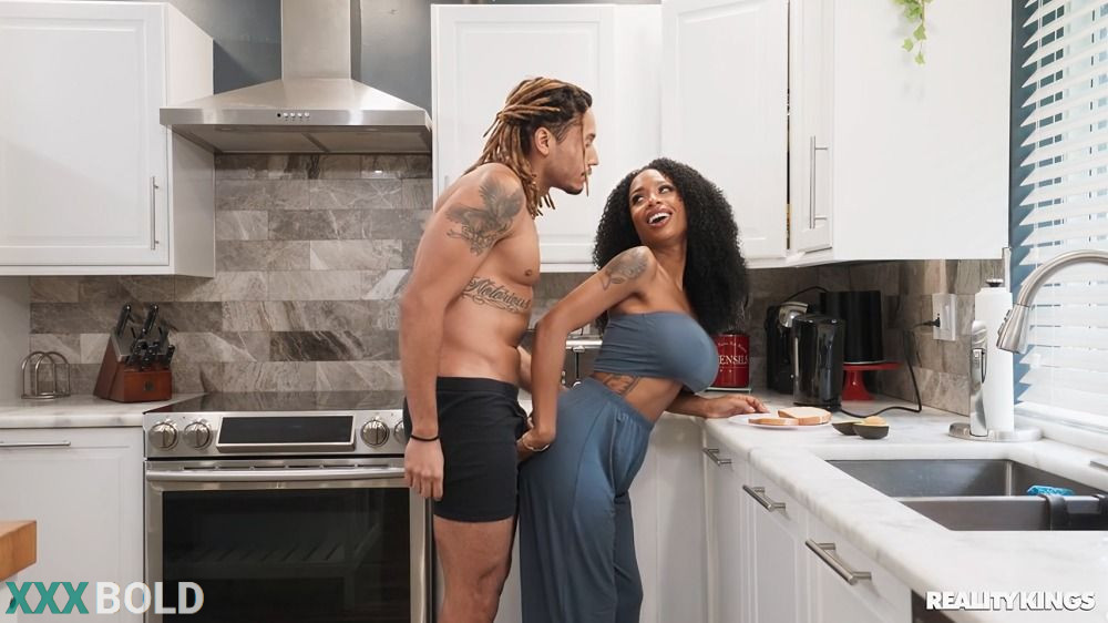 reality kings – Sarai Minx – Her Daily Spread